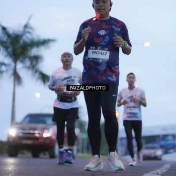 Runner Photo 7755656
