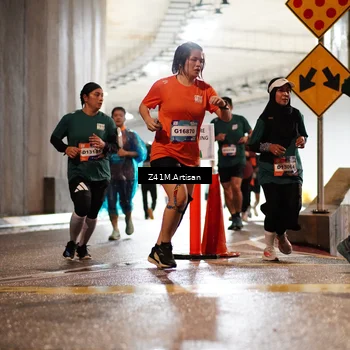 Runner Photo 7755676
