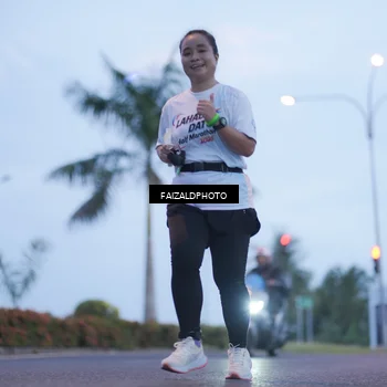 Runner Photo 7755682