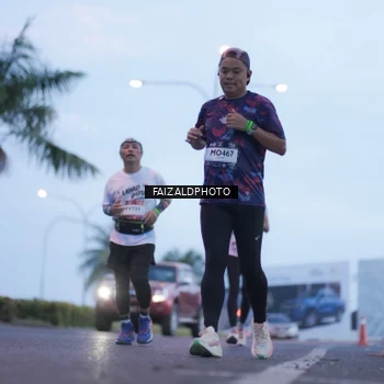 Runner Photo 7755699