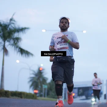 Runner Photo 7755717