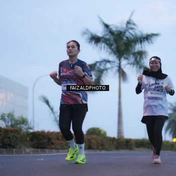 Runner Photo 7755730