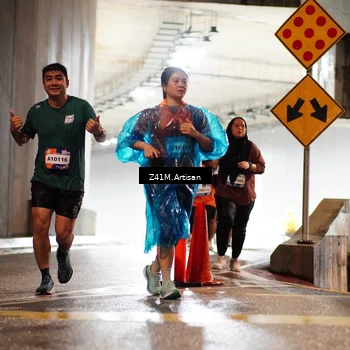 Runner Photo 7755775