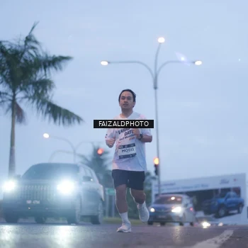 Runner Photo 7755824