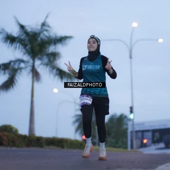 Runner Photo 7755828