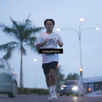 Runner Photo 7755830