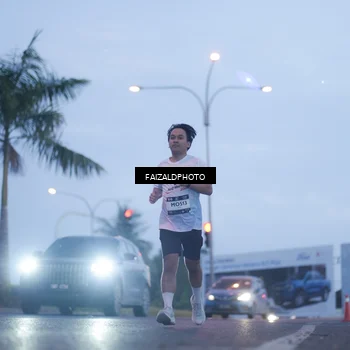 Runner Photo 7755833