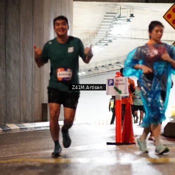 Runner Photo 7755847