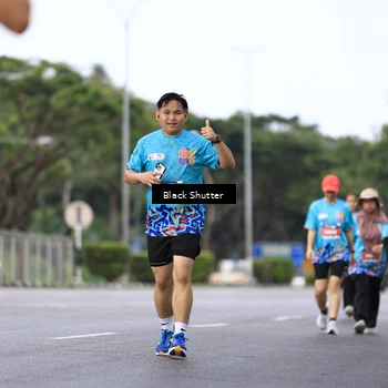 Runner Photo 7755859
