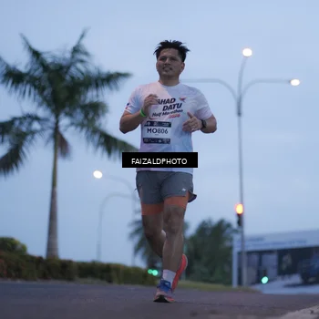 Runner Photo 7755864