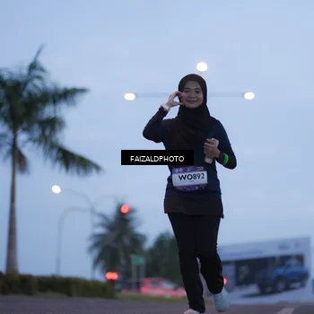 Runner Photo 7755890