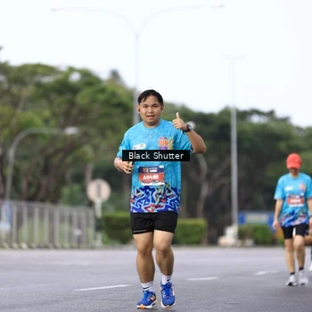 Runner Photo 7755898
