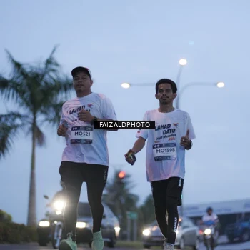 Runner Photo 7755916