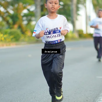 Runner Photo 7755954