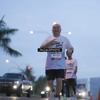 Runner Photo 7755962