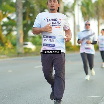 Runner Photo 7755965