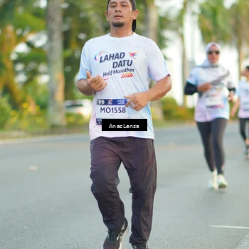 Runner Photo 7755977