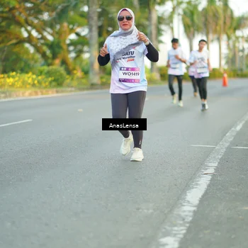 Runner Photo 7755993
