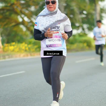 Runner Photo 7756003