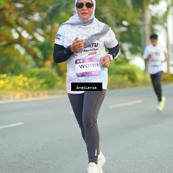 Runner Photo 7756008
