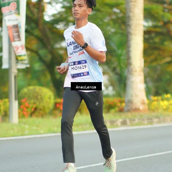 Runner Photo 7756026