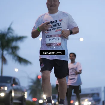 Runner Photo 7756032