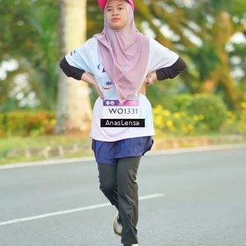 Runner Photo 7756064