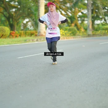 Runner Photo 7756067