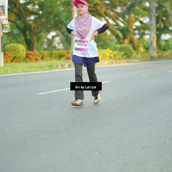 Runner Photo 7756071