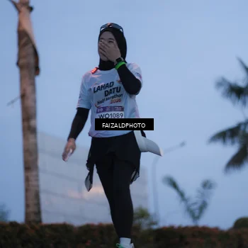Runner Photo 7756074