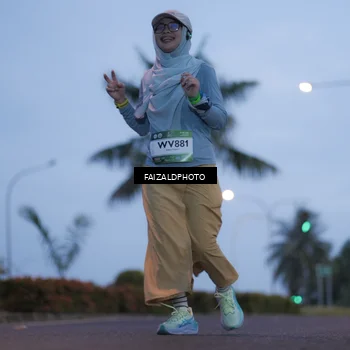 Runner Photo 7756077