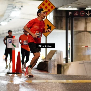 Runner Photo 7756097