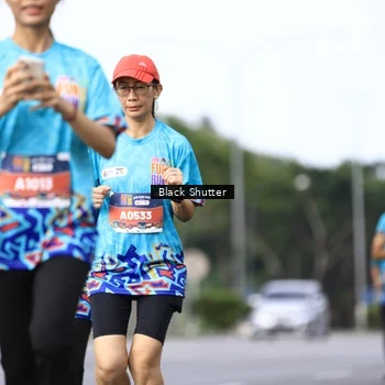 Runner Photo 7756108