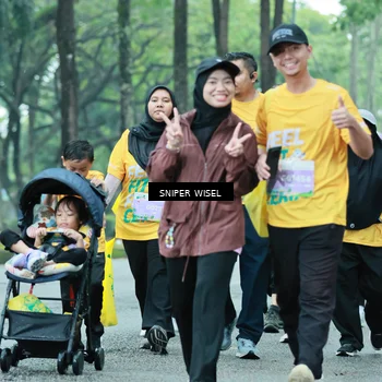 Runner Photo 7756115
