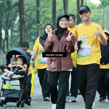 Runner Photo 7756130