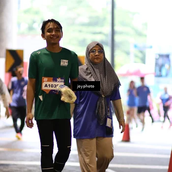 Runner Photo 7756132
