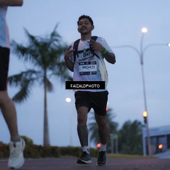 Runner Photo 7756139