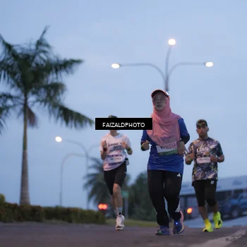 Runner Photo 7756146