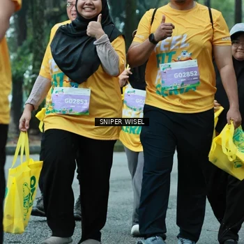 Runner Photo 7756152