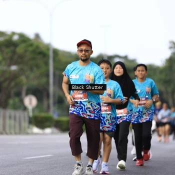 Runner Photo 7756153