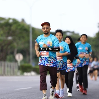 Runner Photo 7756157