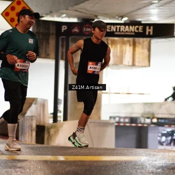 Runner Photo 7756185