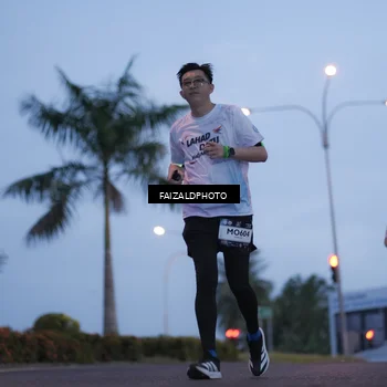 Runner Photo 7756189