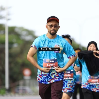 Runner Photo 7756192