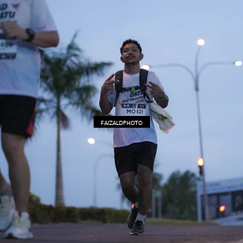 Runner Photo 7756199