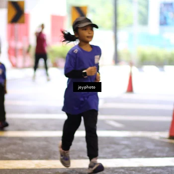 Runner Photo 7756204