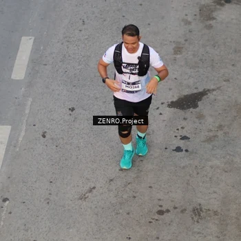 Runner Photo 7756214