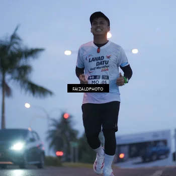 Runner Photo 7756226