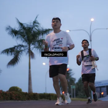 Runner Photo 7756239