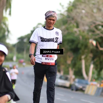 Runner Photo 7756246
